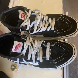Women Vans Shoes. Size 7